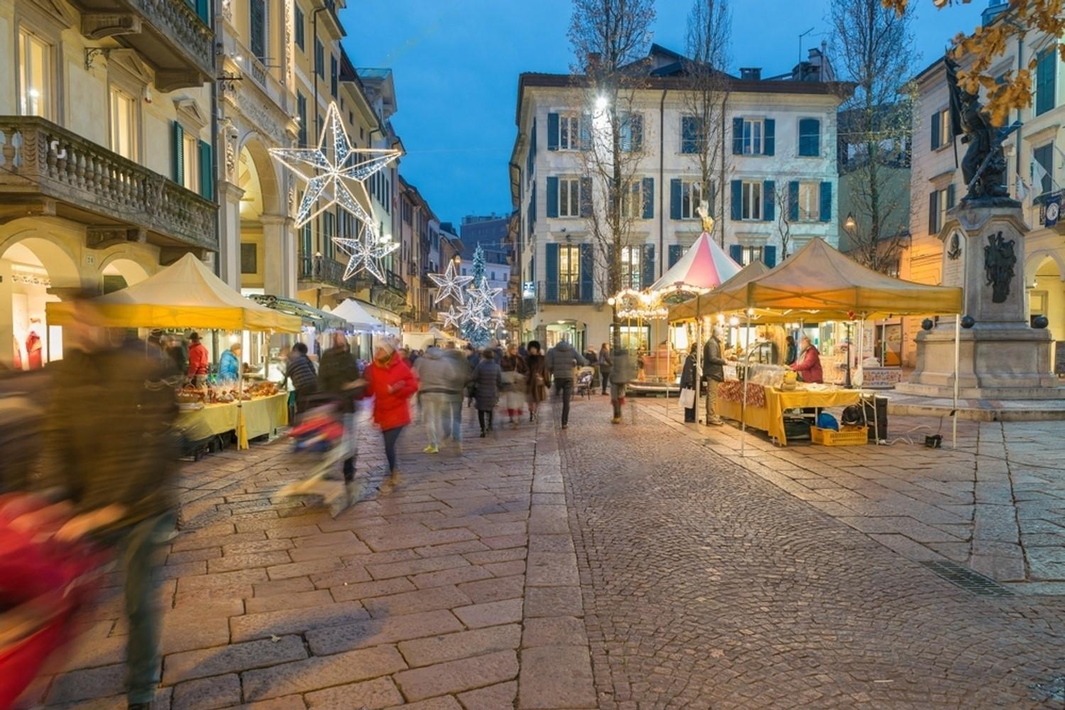 La Terrazza - Very Quiet - Free Park - 3 Min From Varese Center And Lake - Air Conditioning - Cycling Friendly Bagian luar foto